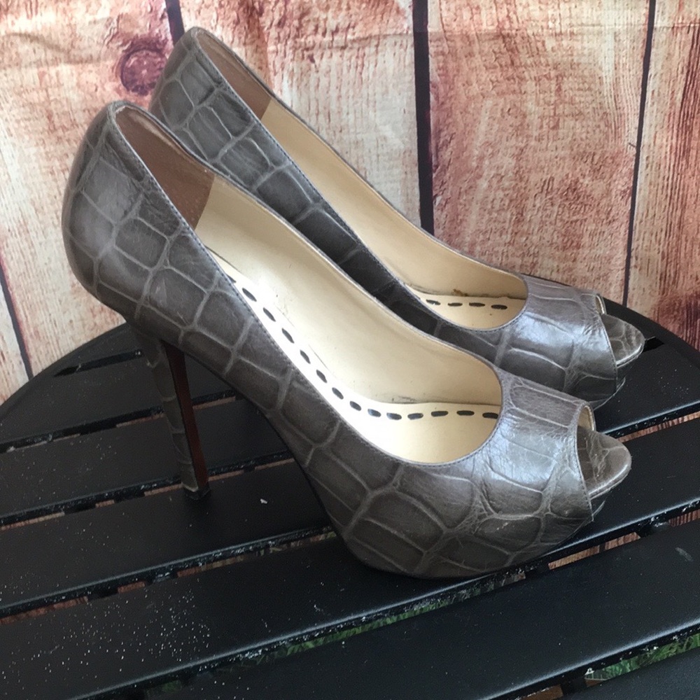 ENZO ANGIOLINI GRAY MOC CROC LEATHER PLATFORM PEEP TOE HEELS SIZE 10 SEXY CHIC